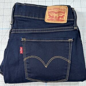 Levi’s Levi Strauss Dark Navy 710 Super Skinny Jean Pants Women Clothing Size 30